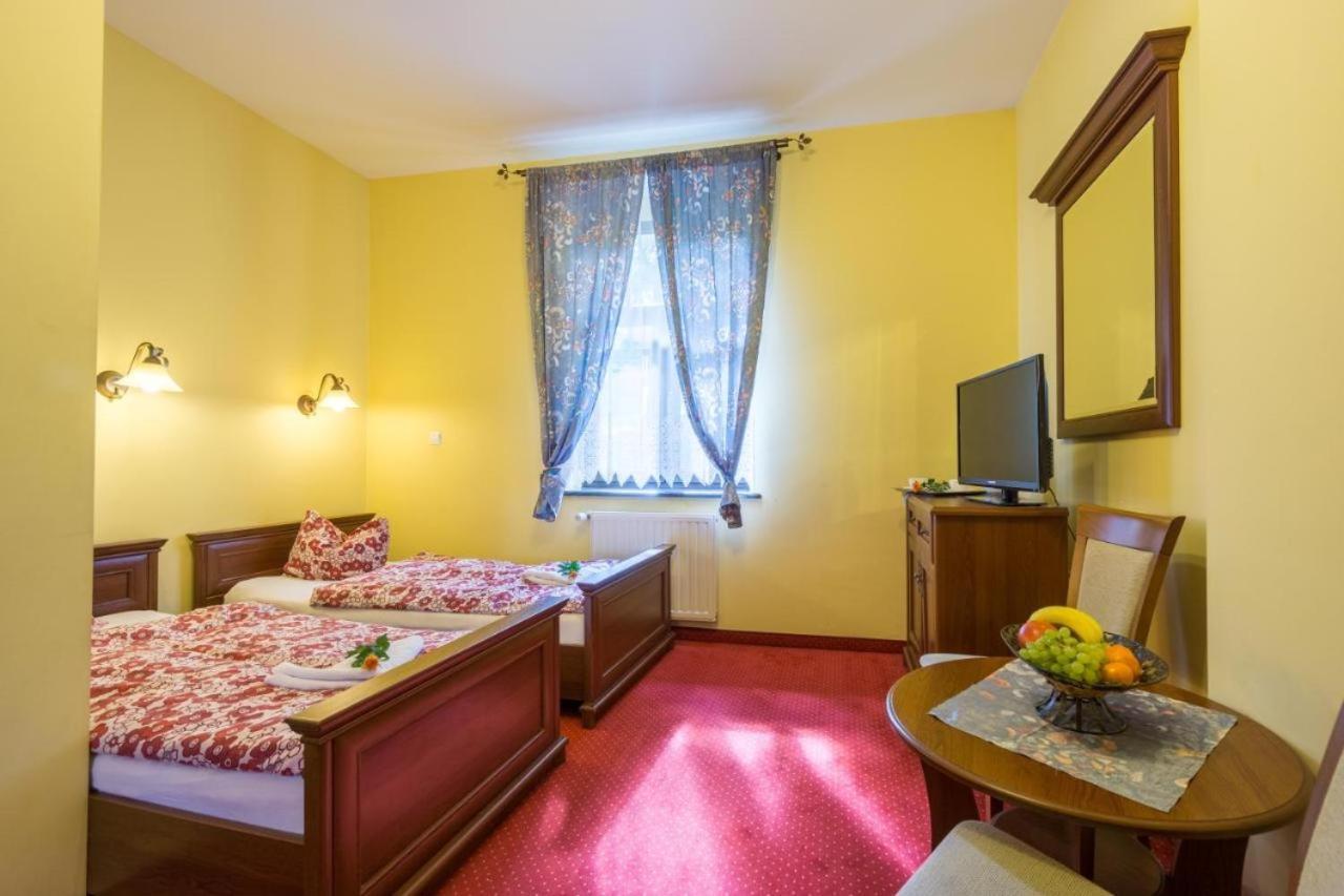 Willa Sloneczna Roza Pokoje Ze Sniadaniami Szklarska Poręba Esterno foto