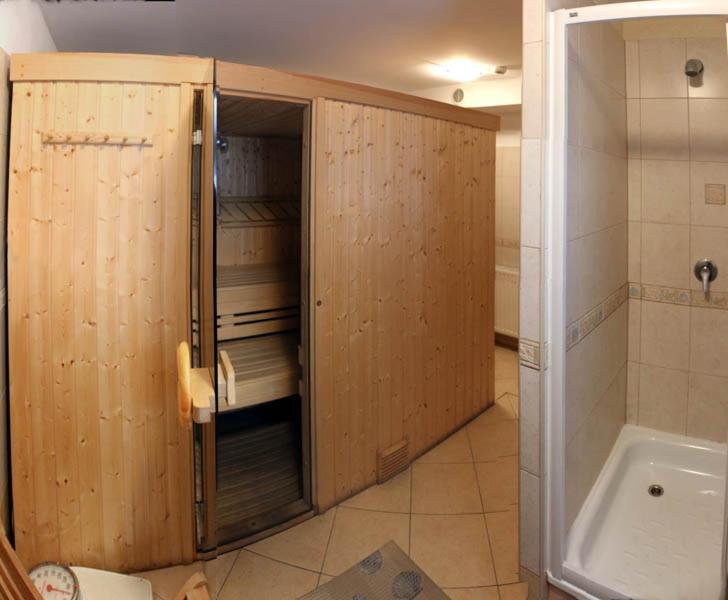 Willa Sloneczna Roza Pokoje Ze Sniadaniami Szklarska Poręba Esterno foto