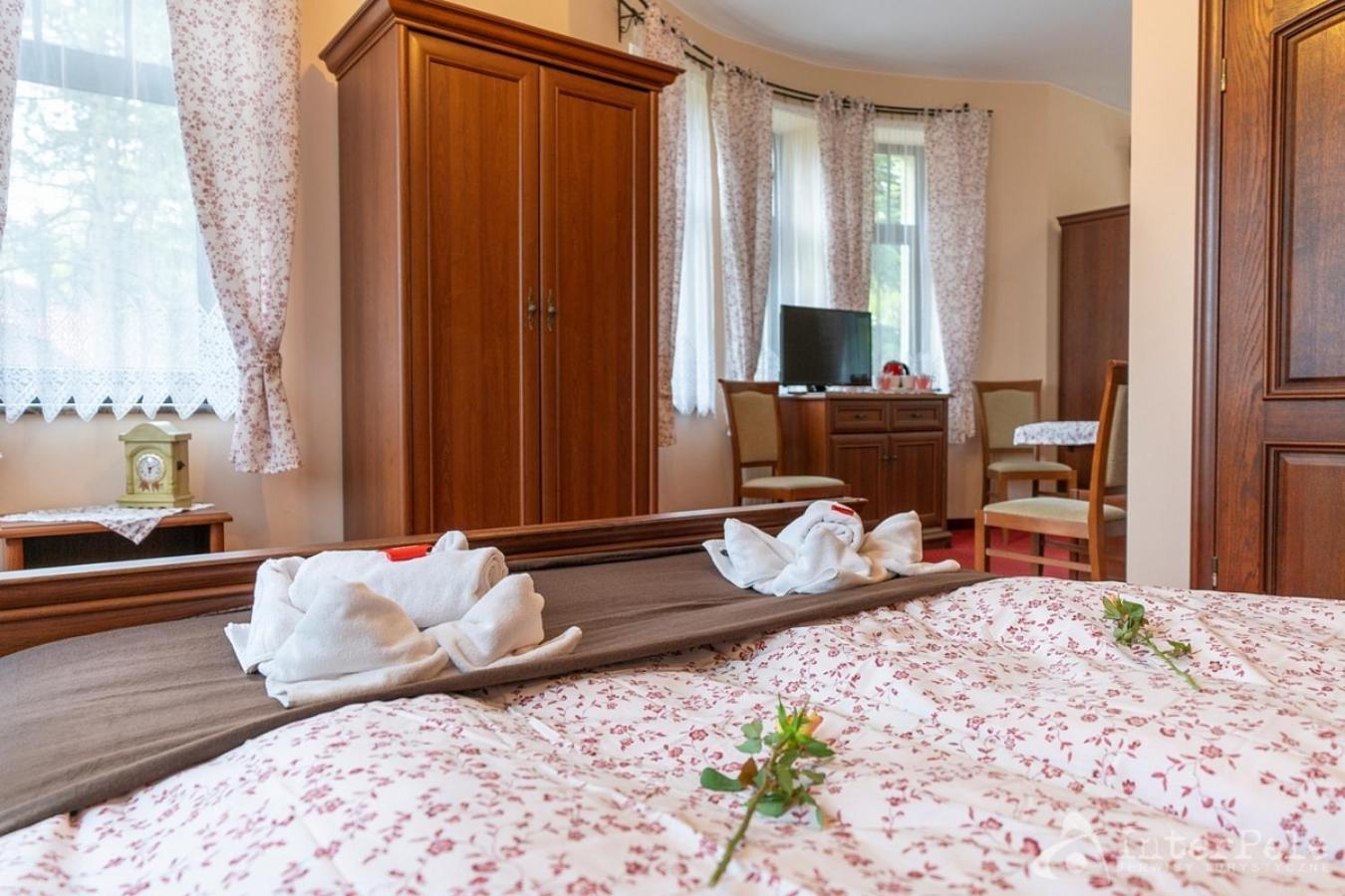 Willa Sloneczna Roza Pokoje Ze Sniadaniami Szklarska Poręba Esterno foto